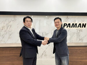 APAMAN 代表取締役社長大村浩次、KDAN 創業者兼CEO ケニー・スー